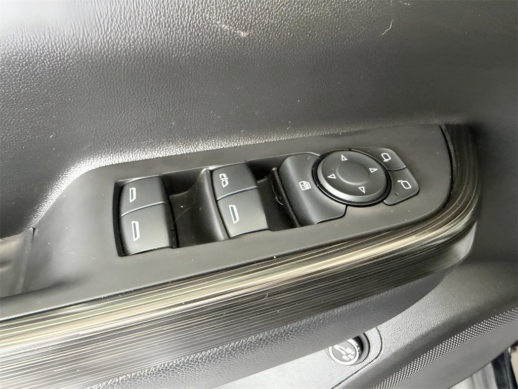 Used 2019 GMC Acadia SLT w/ Black Edition image 13