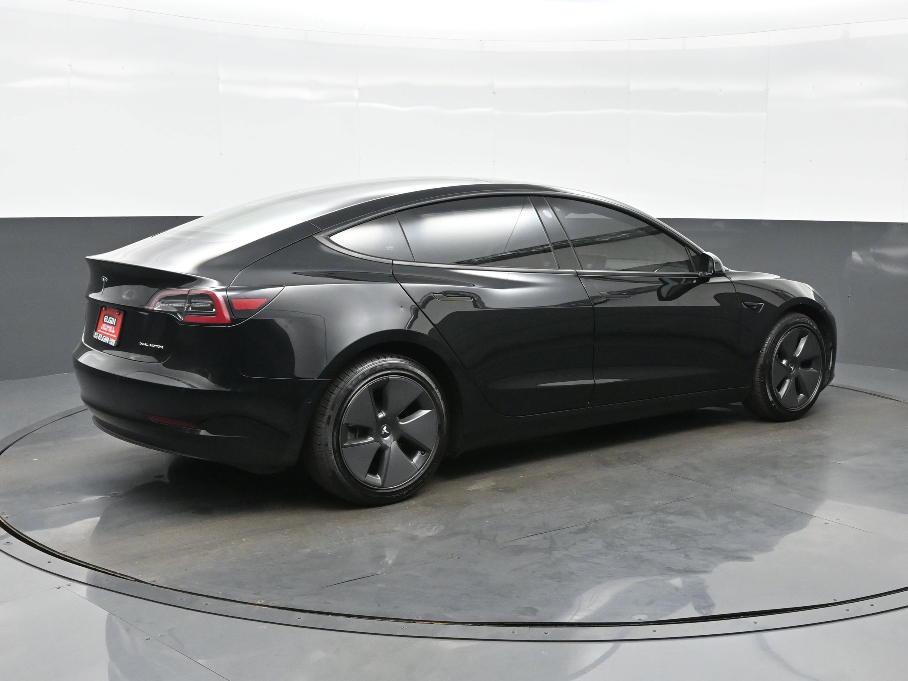 Used 2021 Tesla Model 3 Standard Range Plus image 6