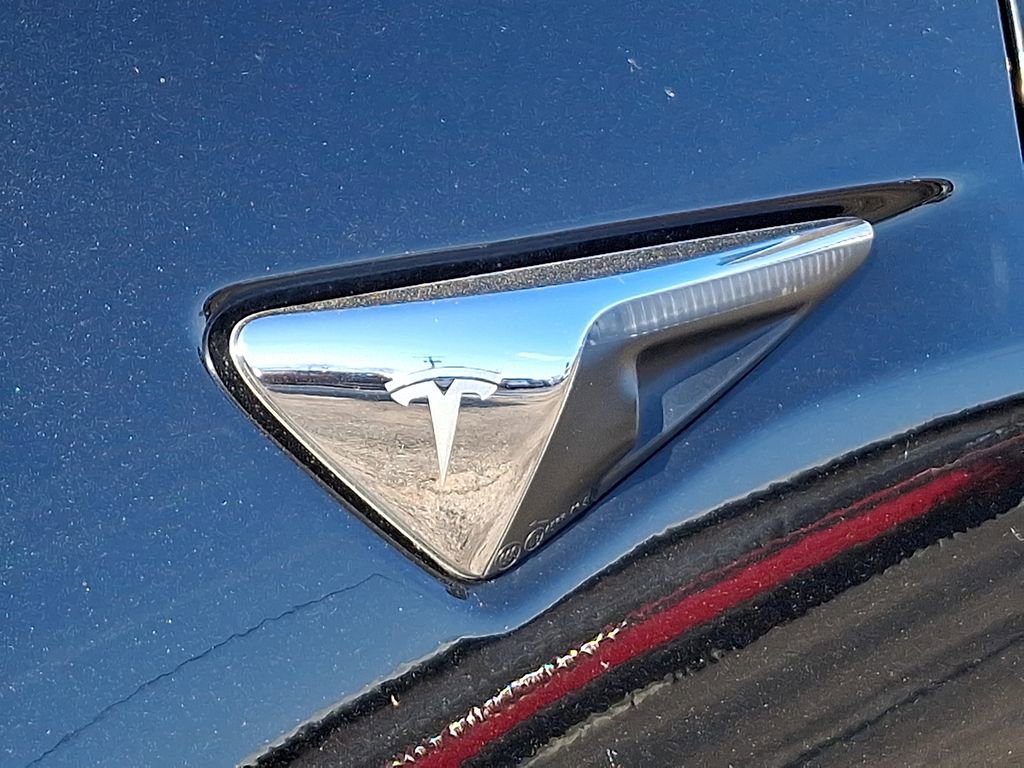 Used 2018 Tesla Model 3 Mid Range image 30