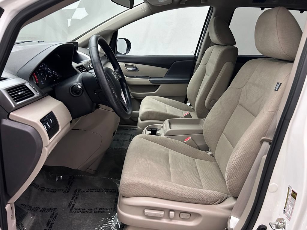 Used 2016 Honda Odyssey SE image 12