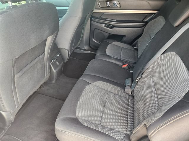Used 2019 Ford Explorer XLT w/ Equipment Group 201A FWD image 32