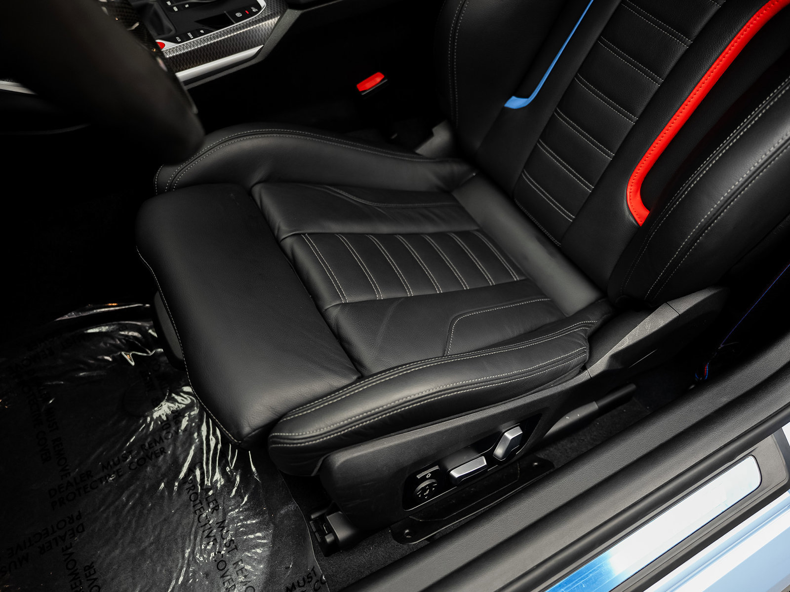 Used 2024 BMW M2 w/ Lighting Package RWD image 35