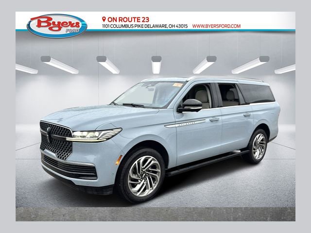 Used 2025 Lincoln Navigator L Reserve AWD/4WD image 1