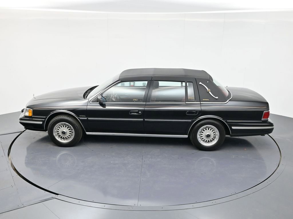 Used 1990 Lincoln Continental Signature image 35