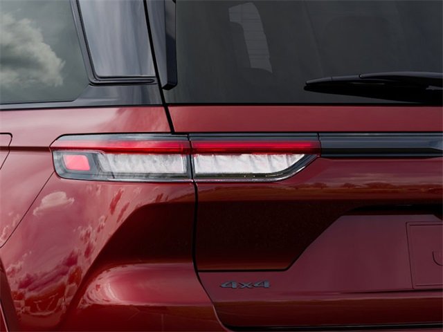 New 2025 Jeep Grand Cherokee Summit image 9