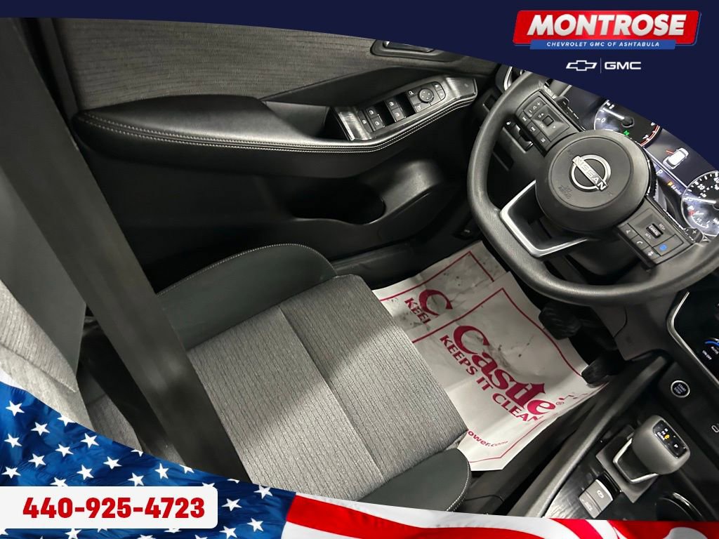 Used 2023 Nissan Rogue SV image 24