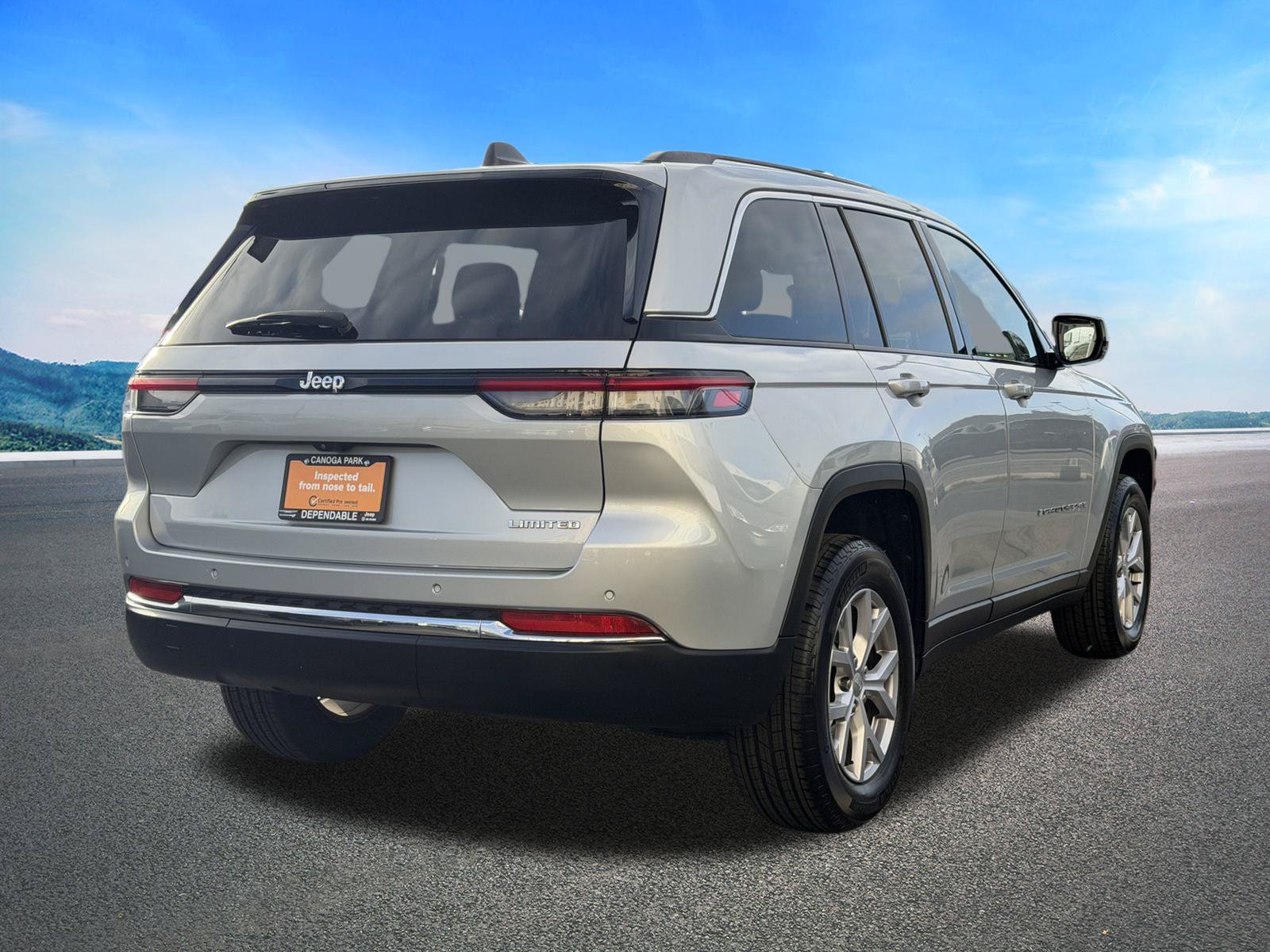 Used 2022 Jeep Grand Cherokee Limited RWD image 10
