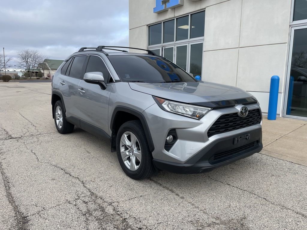 Used 2020 Toyota RAV4 XLE w/ Convenience Package image 1