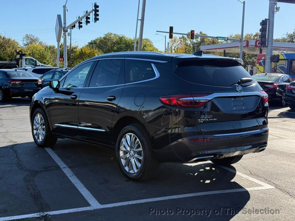 Used 2021 Buick Enclave Premium w/ Sun and Sites Package image 12