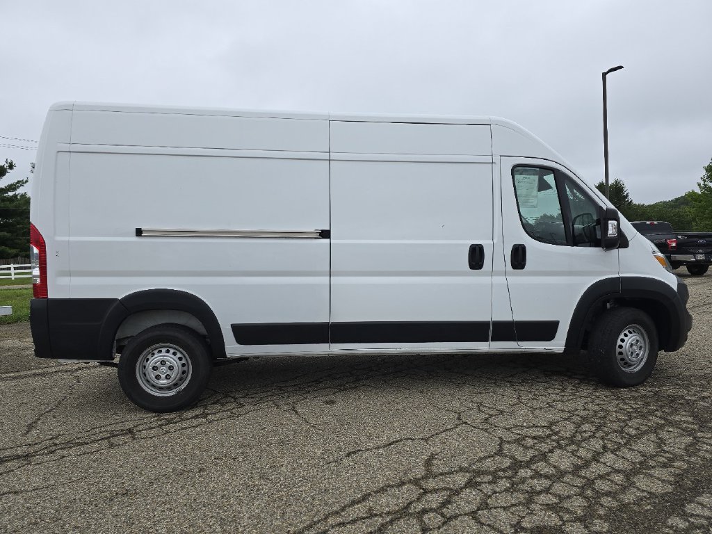 Used 2025 RAM ProMaster 2500 w/ Convenience Group FWD image 20