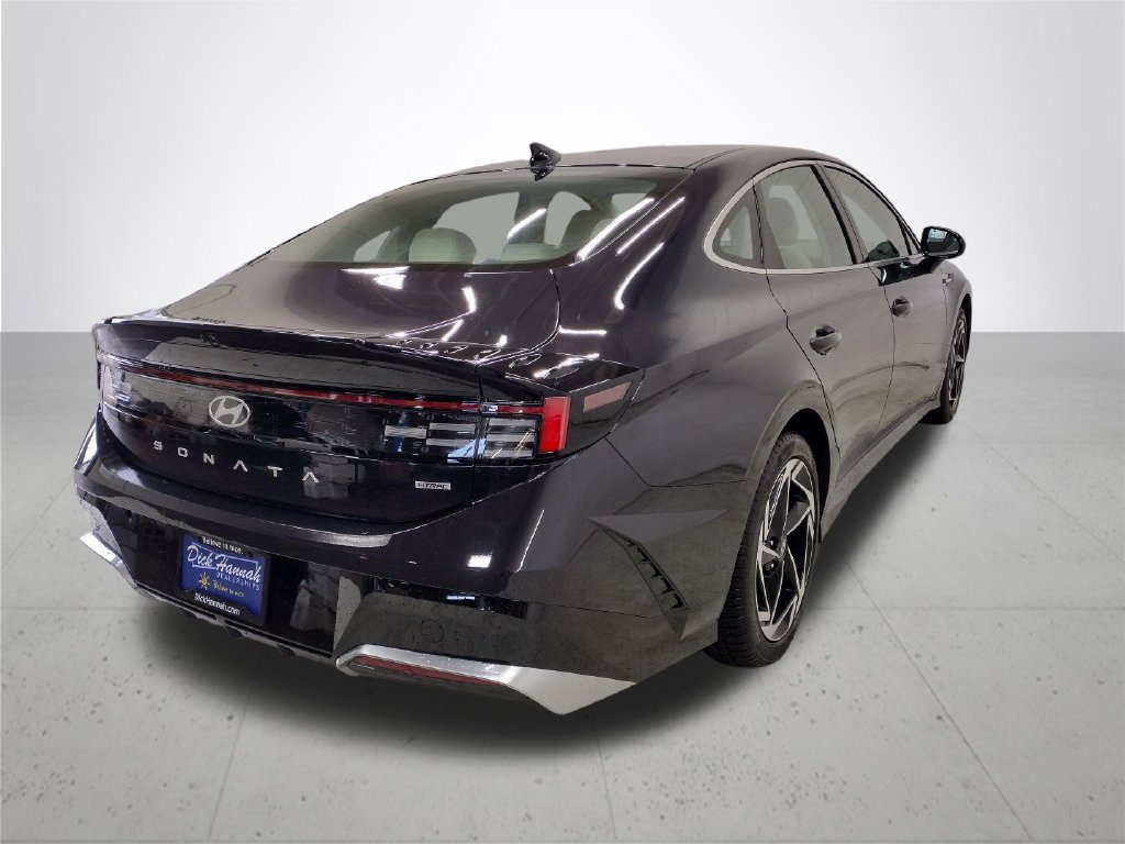 New 2026 Hyundai Sonata SEL AWD/4WD image 12
