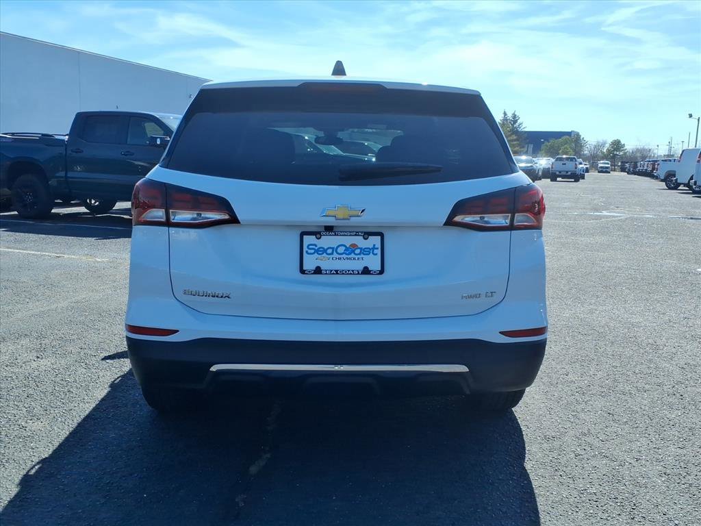 Certified 2024 Chevrolet Equinox LT w/ LPO, Floor Liner Package image 5