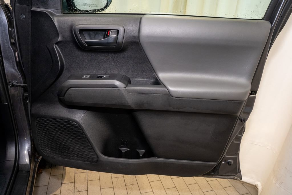 Certified 2022 Toyota Tacoma SR image 7
