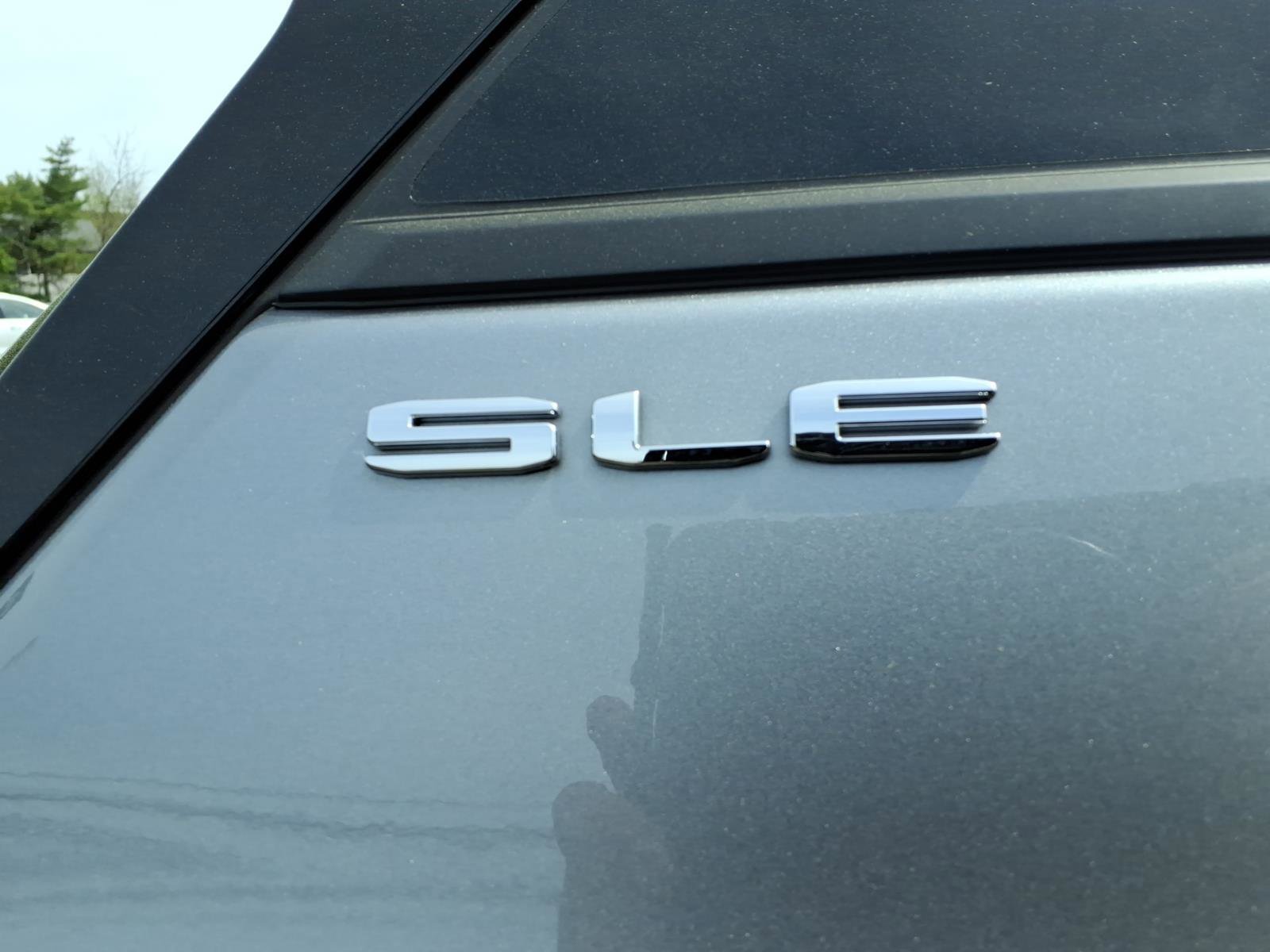 Certified 2024 GMC Terrain SLE image 18