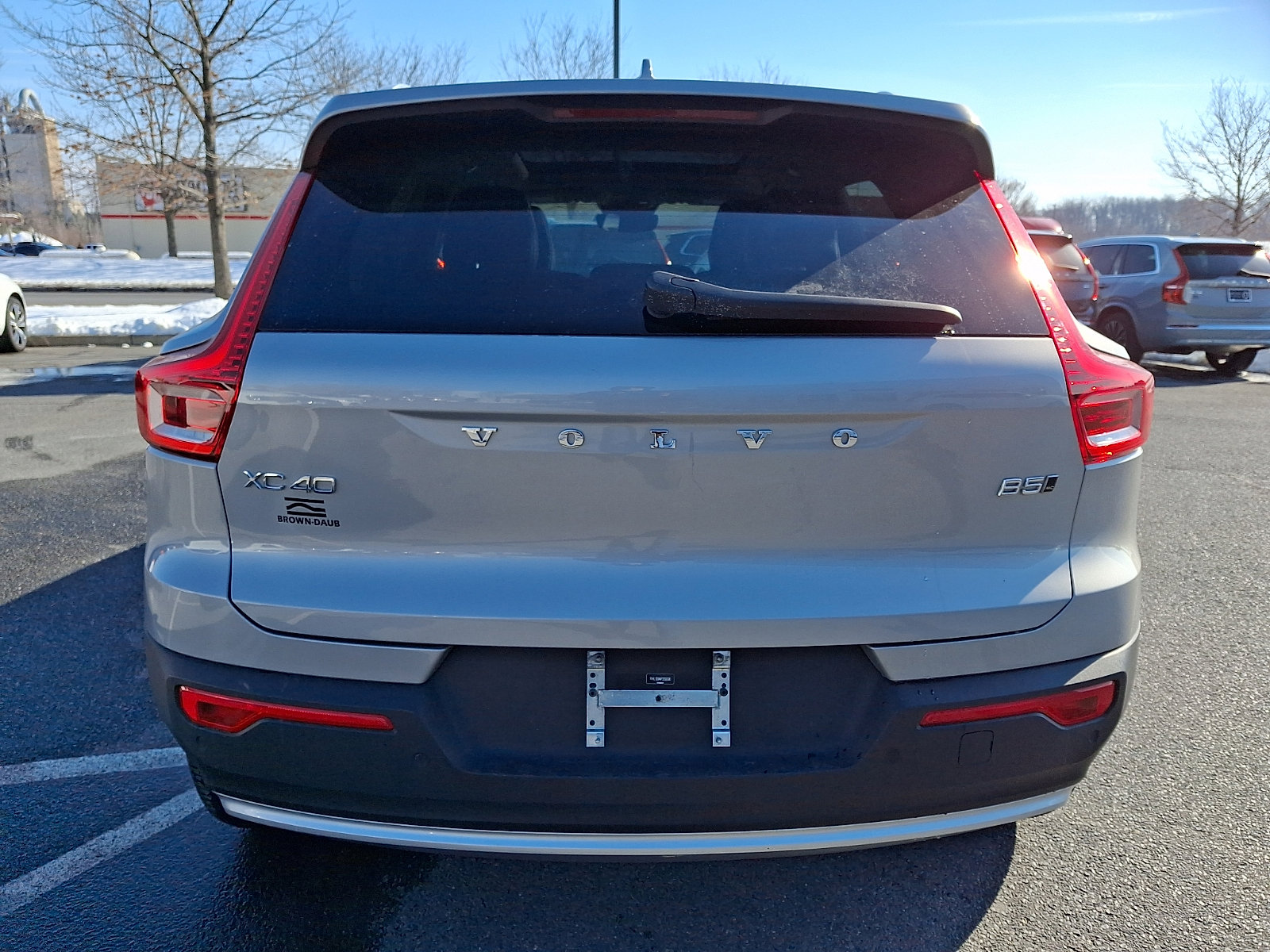 Used 2023 Volvo XC40 B5 Plus w/ Driver Assist Package image 5