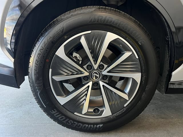 Used 2024 Lexus RZ 300e Premium w/ Accessory Package (2T) FWD image 11