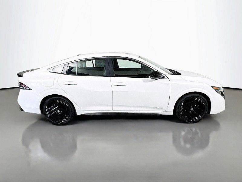New 2026 Nissan Sentra SR w/ SR Premium Package FWD image 8