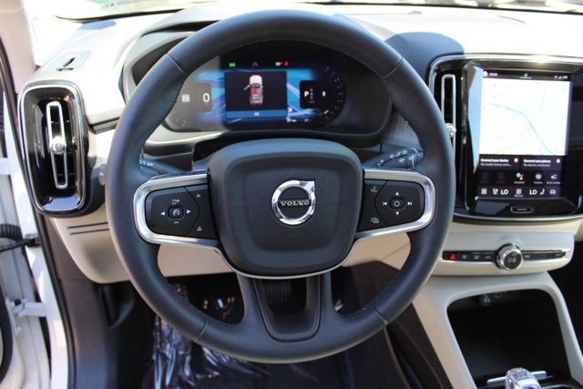 Used 2023 Volvo XC40 B5 Ultimate w/ Climate Package AWD/4WD image 30