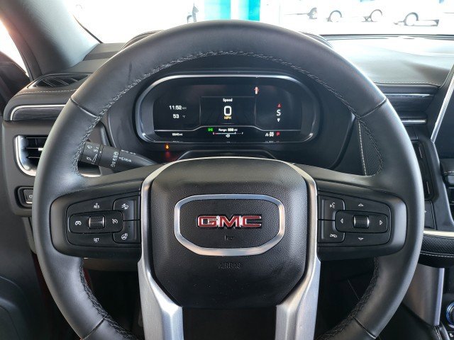 Used 2024 GMC Yukon XL SLT w/ SLT Luxury Package AWD/4WD image 7