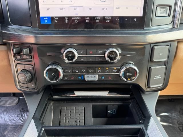 Used 2025 Ford F450 Lariat w/ Chrome Package AWD/4WD image 20