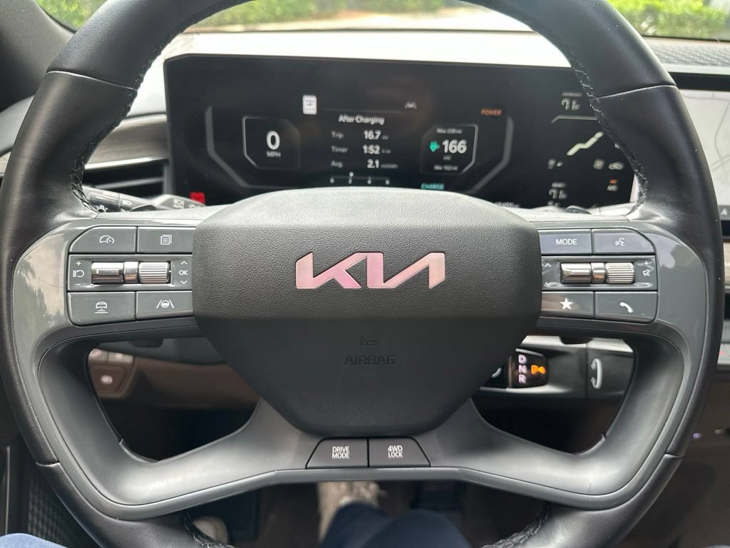 Used 2024 Kia EV9 Land AWD/4WD image 13