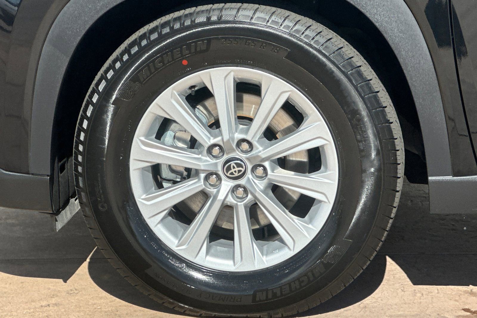 Certified 2025 Toyota Grand Highlander FWD image 35