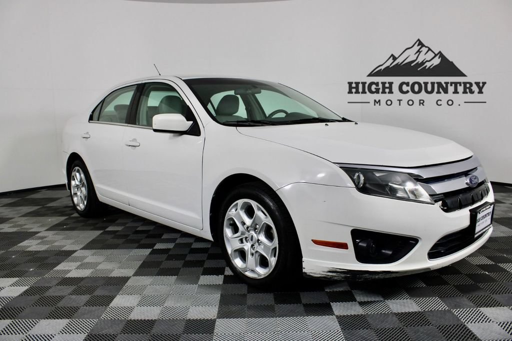 Used 2010 Ford Fusion SE FWD image 1