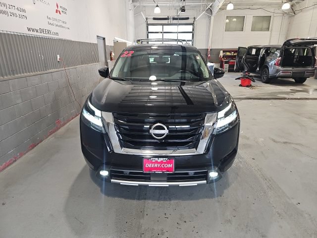 Certified 2022 Nissan Pathfinder Platinum w/ Cargo Package AWD/4WD image 8