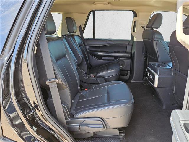 Used 2024 Ford Expedition XLT AWD/4WD image 21