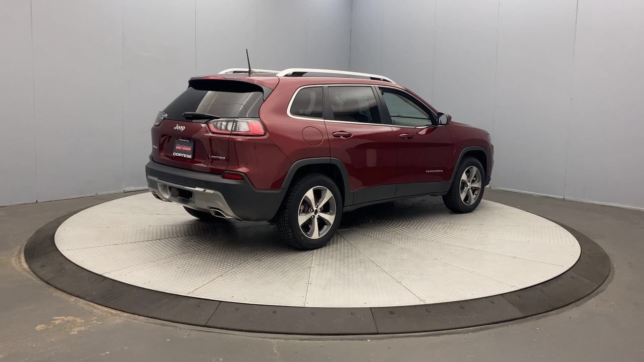 Used 2021 Jeep Cherokee Limited w/ Trailer Tow Group AWD/4WD image 5
