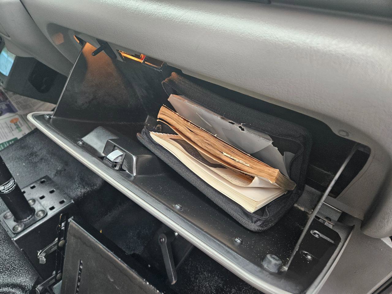 Used 2000 Ford F350 12 ft. E-One Utility Body image 24