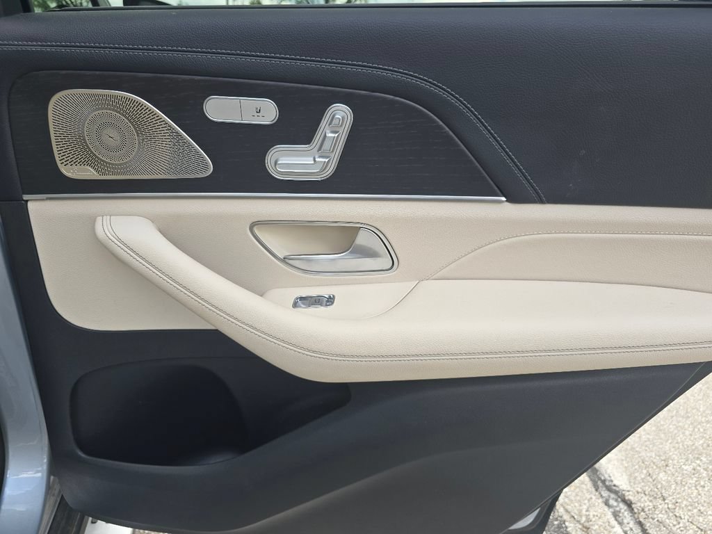 Certified 2025 Mercedes-Benz GLS 450 4MATIC image 22