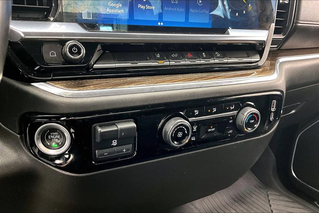 Used 2024 Chevrolet Silverado 2500 LT AWD/4WD image 32