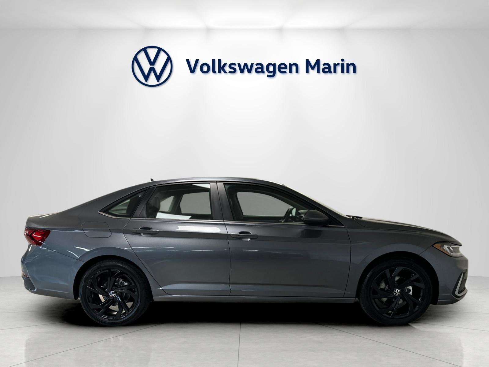 New 2026 Volkswagen Jetta SE FWD image 6