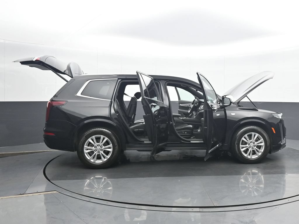 Used 2023 Cadillac XT6 Luxury AWD/4WD image 36