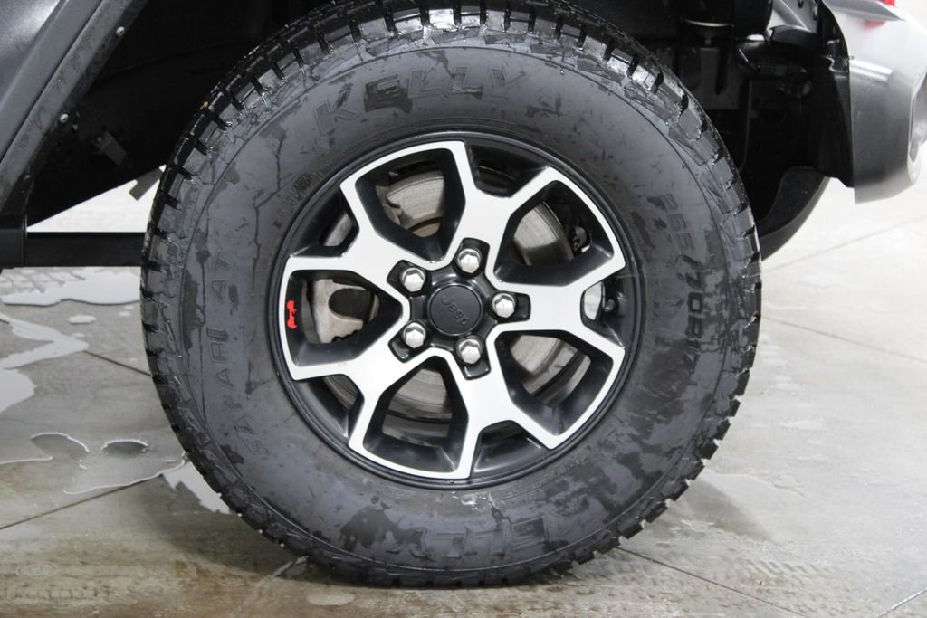 Used 2021 Jeep Wrangler Unlimited Rubicon w/ Cold Weather Group image 12