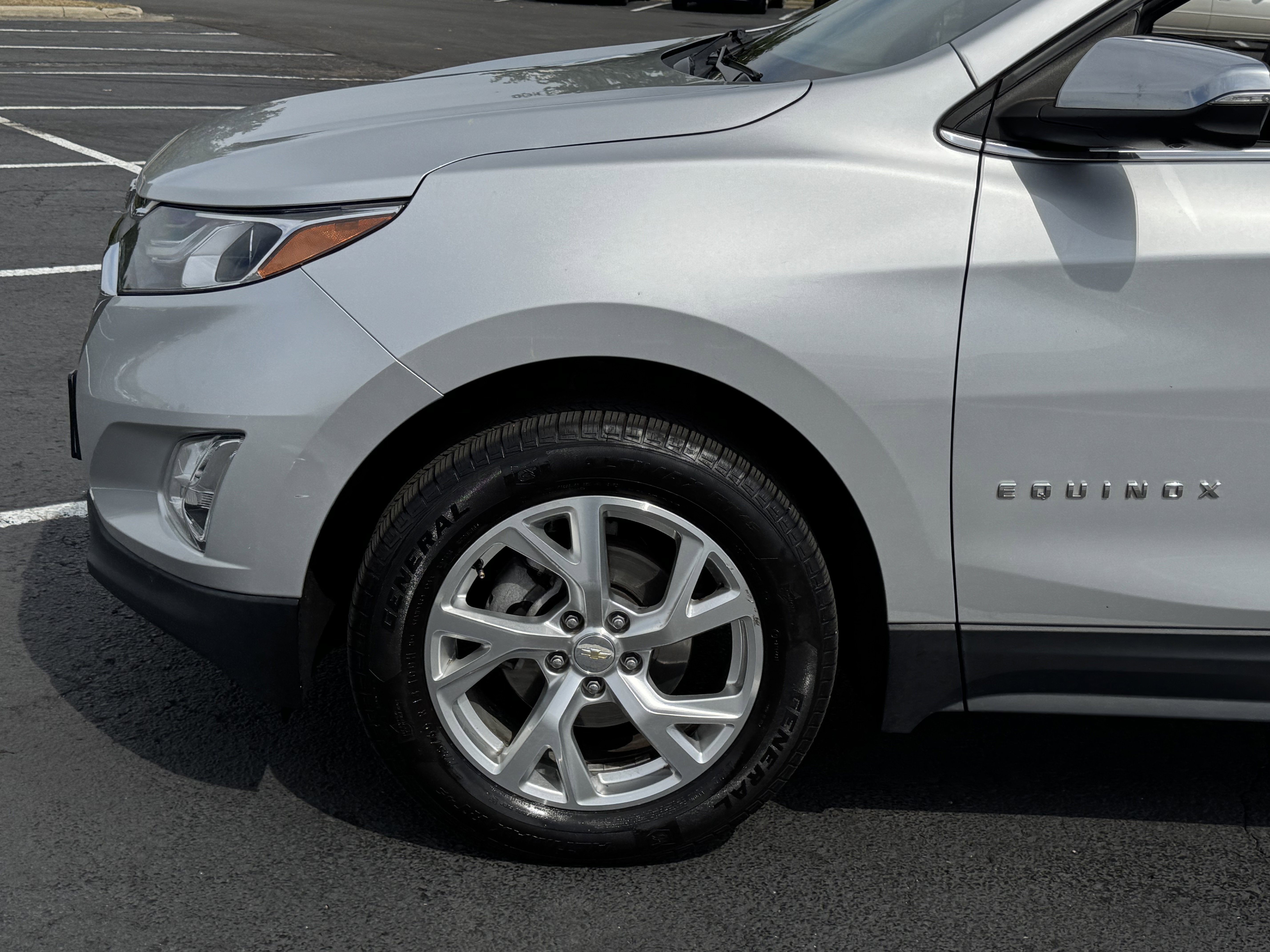 Used 2021 Chevrolet Equinox Premier image 36