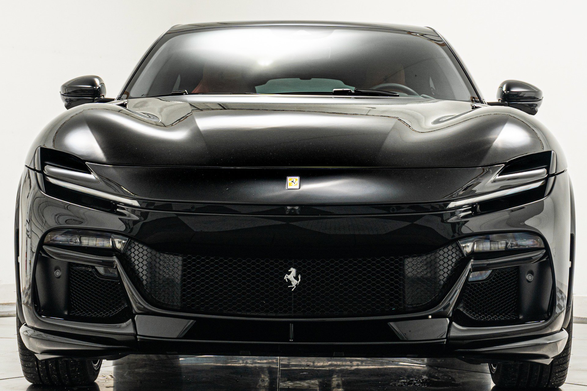 Used 2025 Ferrari Purosangue image 4