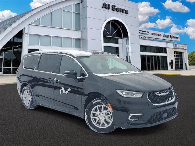 New 2026 Chrysler Pacifica Select