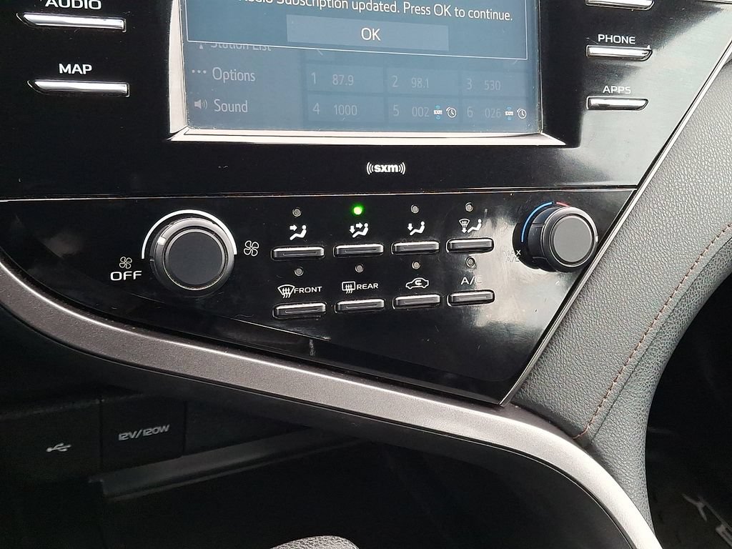 Used 2020 Toyota Camry LE FWD image 18