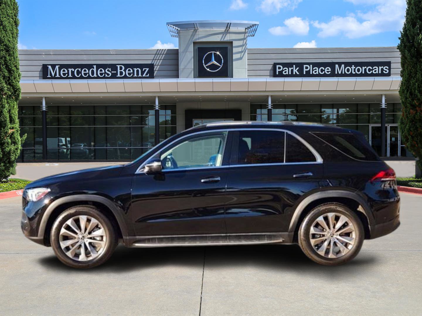 Used 2020 Mercedes-Benz GLE 450 4MATIC image 3