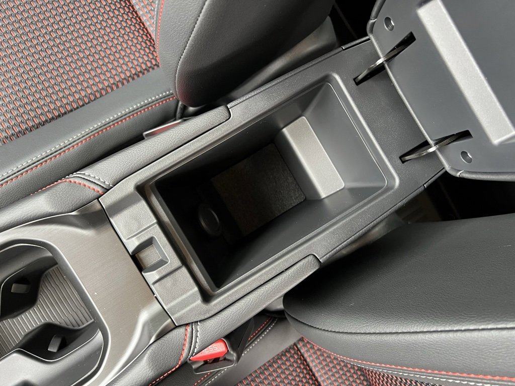 New 2026 Nissan Kicks SR w/ Cold Weather Package image 23