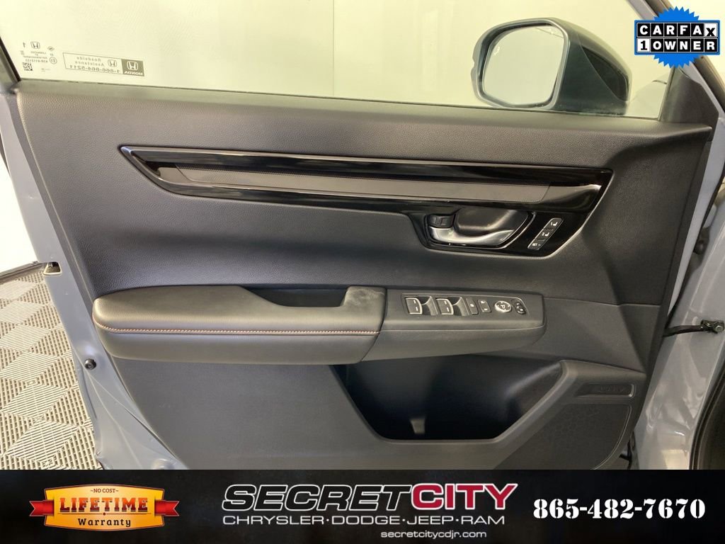 Used 2025 Honda CR-V Sport Touring image 12