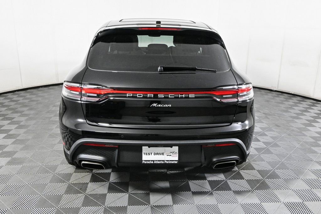 Certified 2026 Porsche Macan image 31