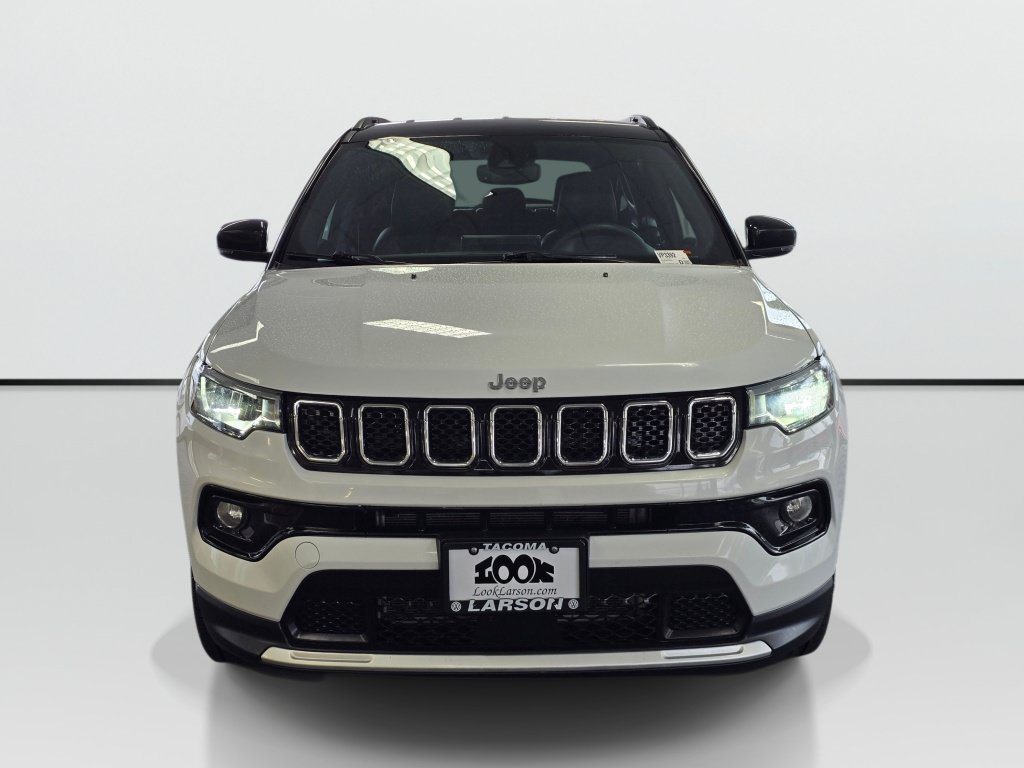 Used 2024 Jeep Compass Limited AWD/4WD image 8