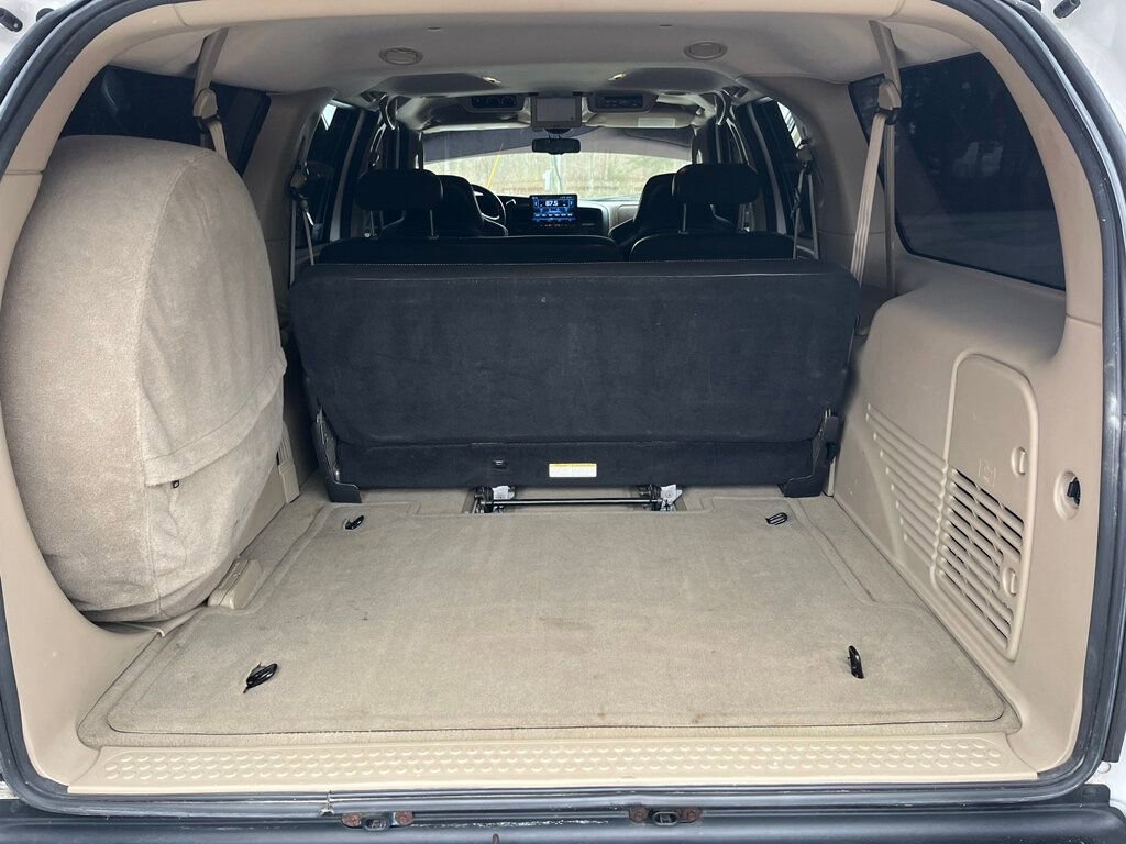 Used 2005 Ford Excursion Eddie Bauer image 32