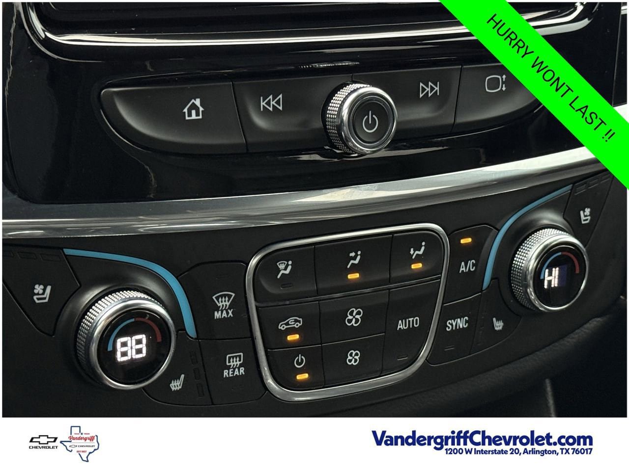Certified 2023 Chevrolet Traverse Premier FWD image 17