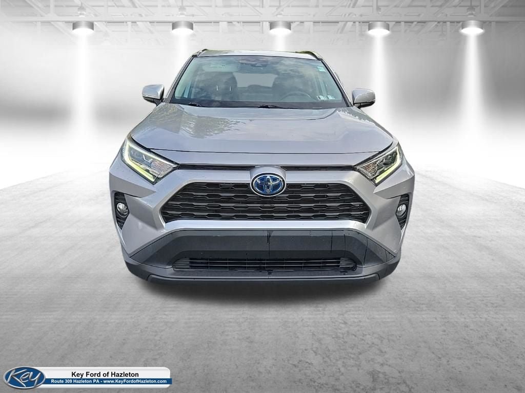 Used 2021 Toyota RAV4 AWD Hybrid image 2