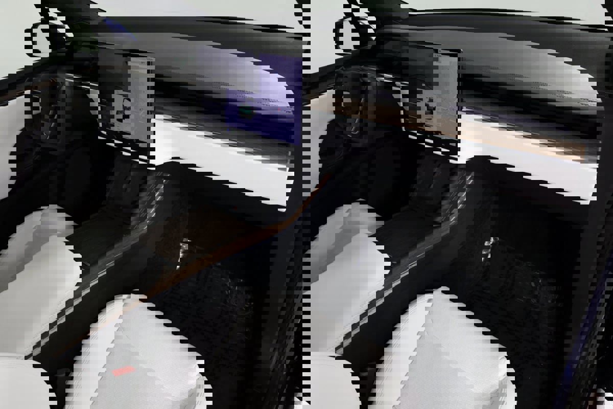 Used 2022 Tesla Model X image 39