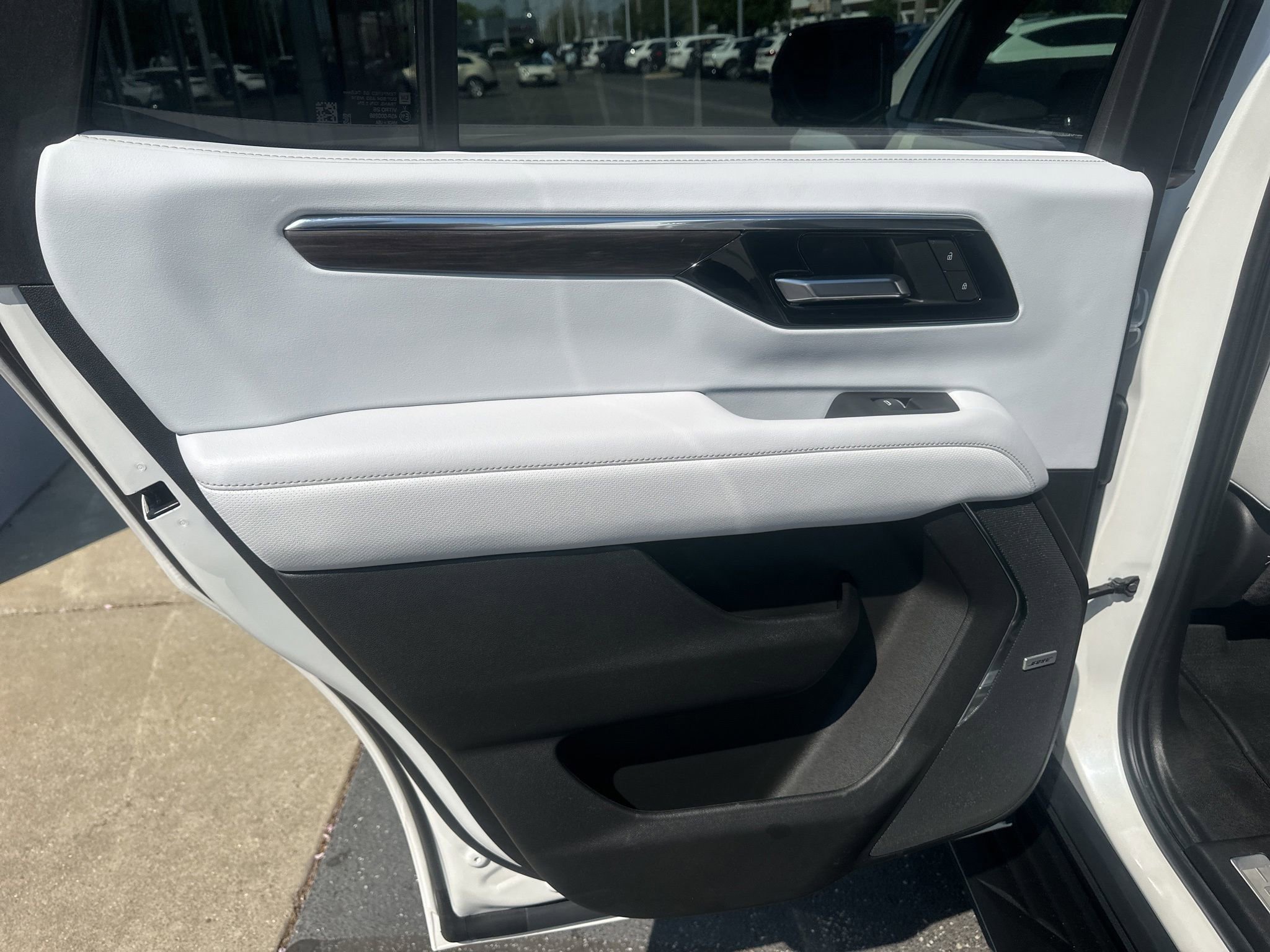 Used 2025 Chevrolet Tahoe Premier image 26